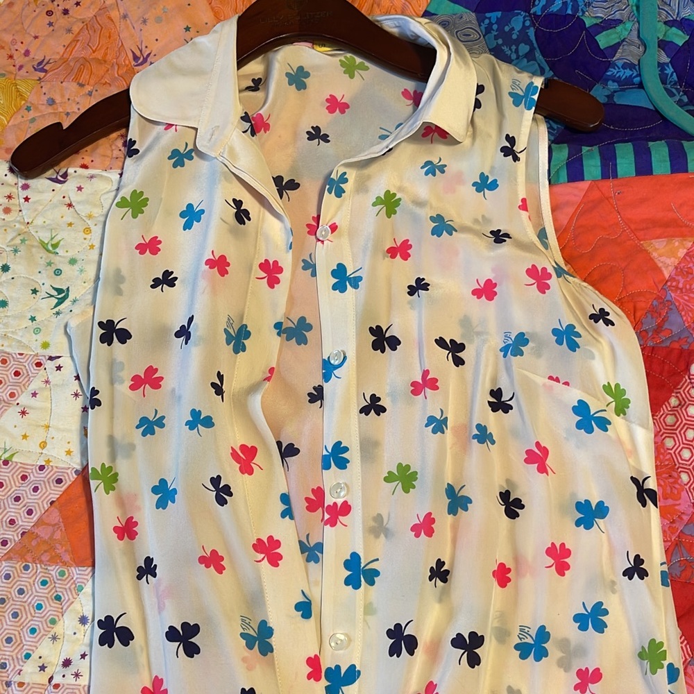 Lilly Pulitzer shamrock blouse vguc to euc small